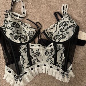 For love and lemons corset top